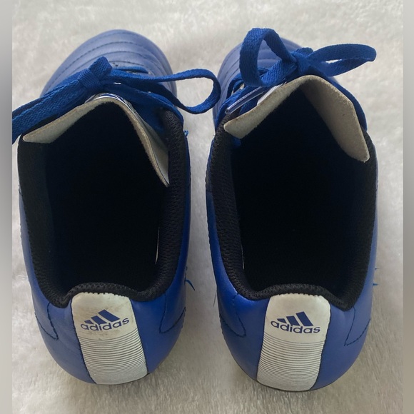 Adidas Soccer Shoes Boys Size 5 Color Blue - Picture 2 of 9